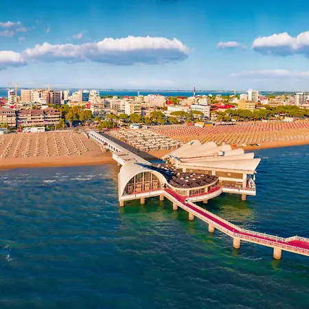 Apartment With Pool In Lignano 35684