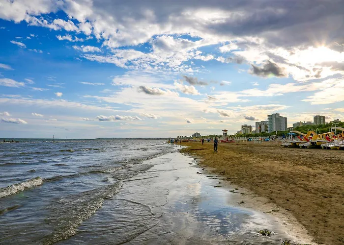 Apartman With Pool In Lignano 35684